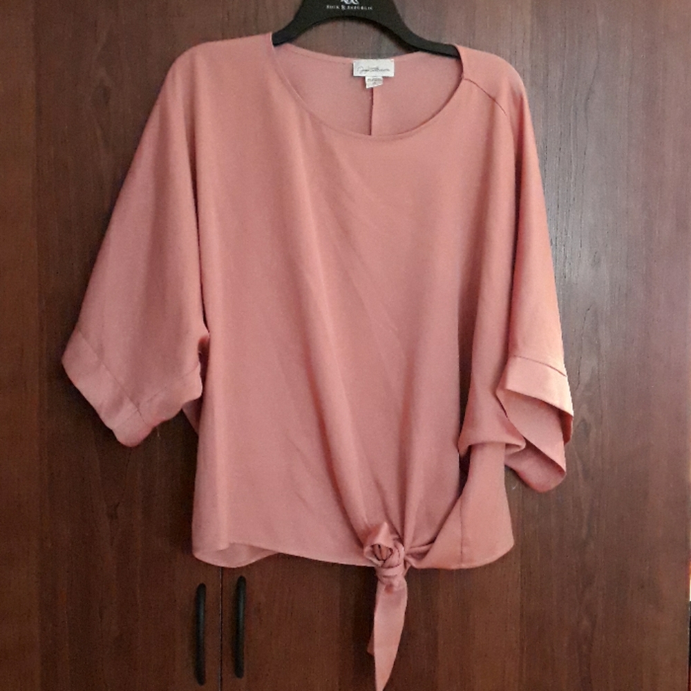 Jaclyn Smith Pink Satin Blouse